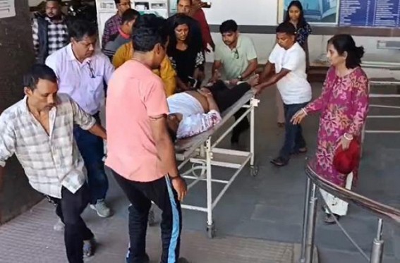 Dharmanagar Congress Bhawan attacked, set on Fire : Congress accused BJP: Many injured, Hospitalized Dharmanagar Congress Bhawan attacked, set on Fire : Congress accused BJP: Many injured, Hospitalized